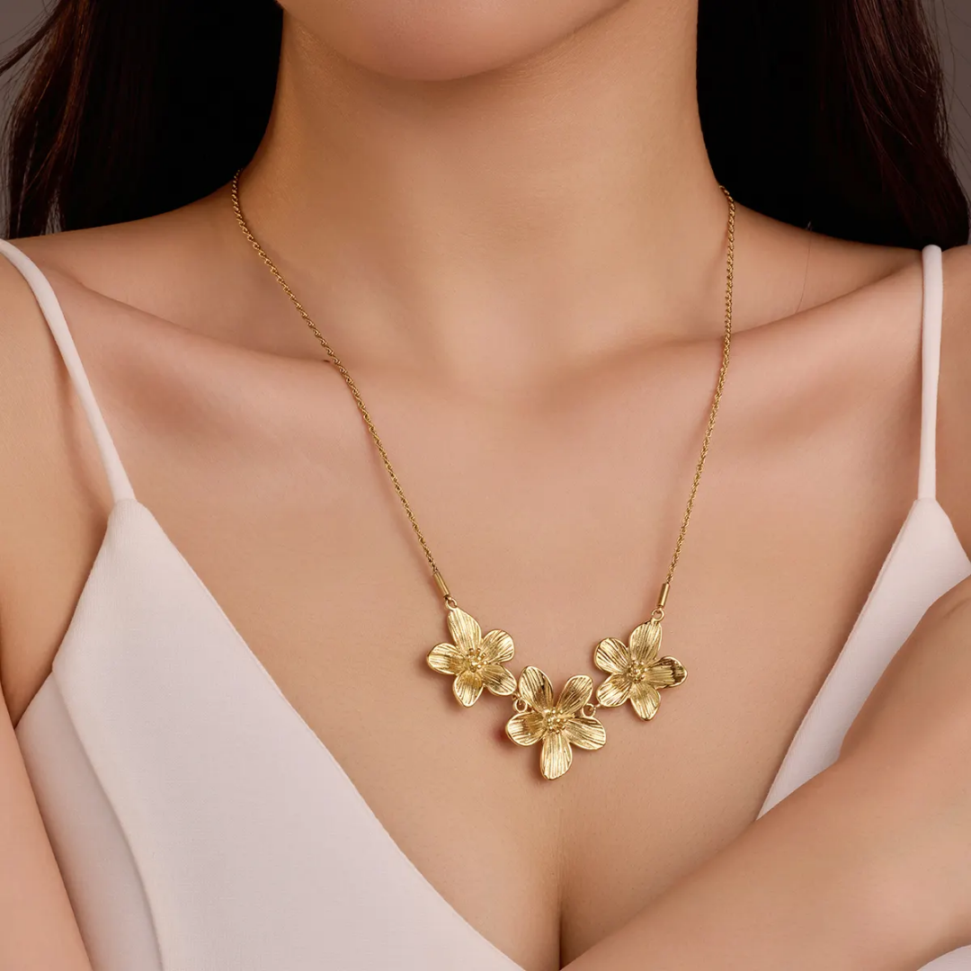 2025/03/1000163678.png Collier flora – Image 1