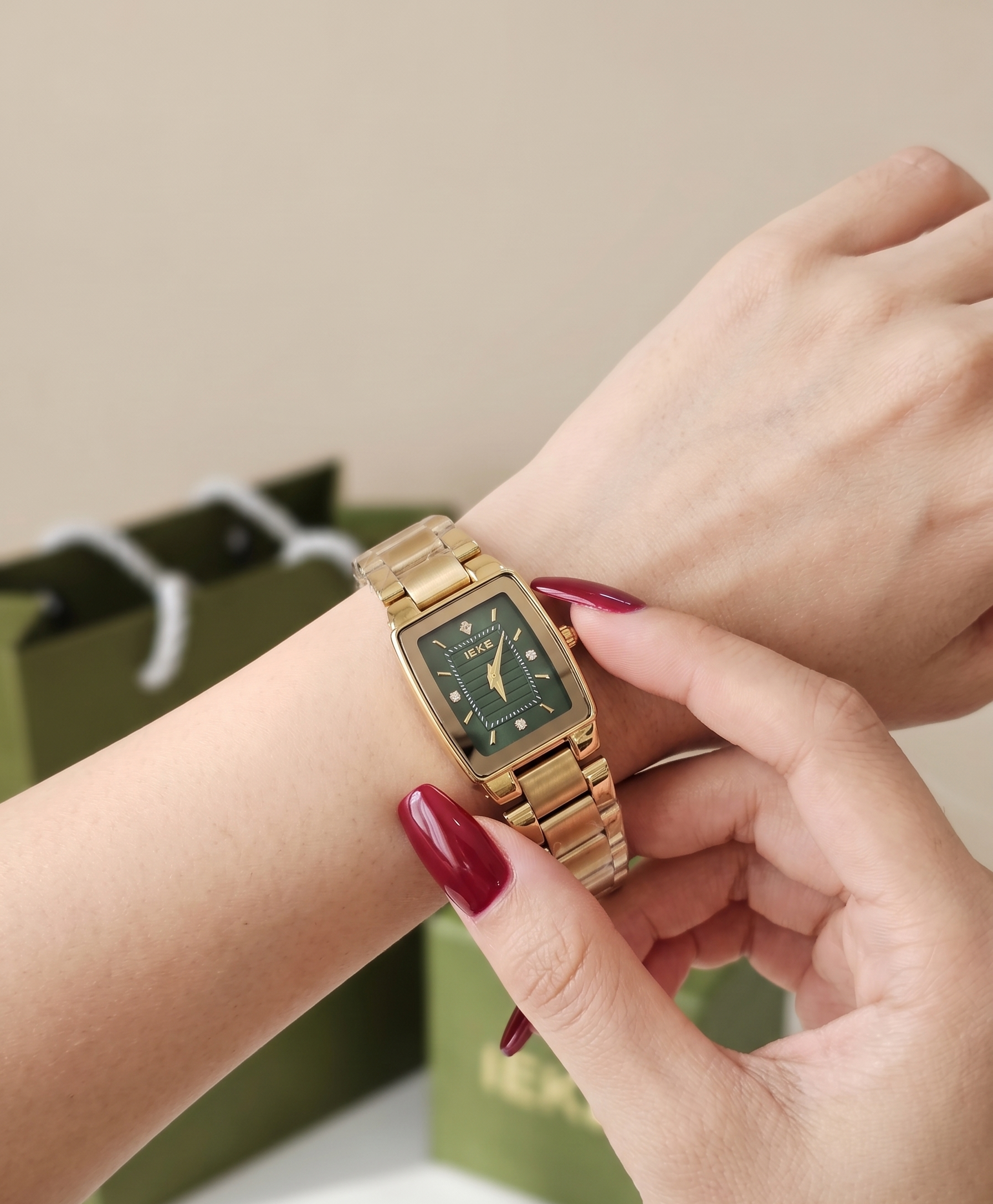 Montre IEKE femme (24) Montre IEKE Femme – Image 1
